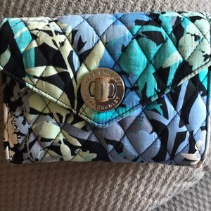 Vera Bradley wallet💗